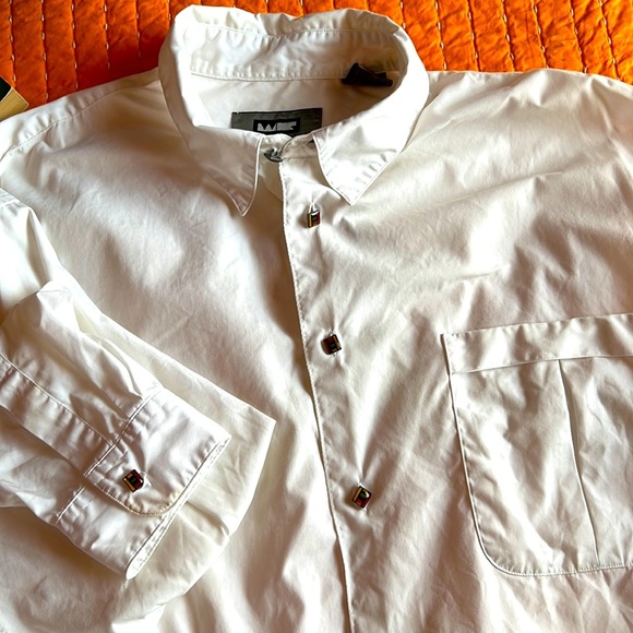 Wilke-Rodriguez men’s white long sleeve with artistic buttons szL - Picture 2 of 7